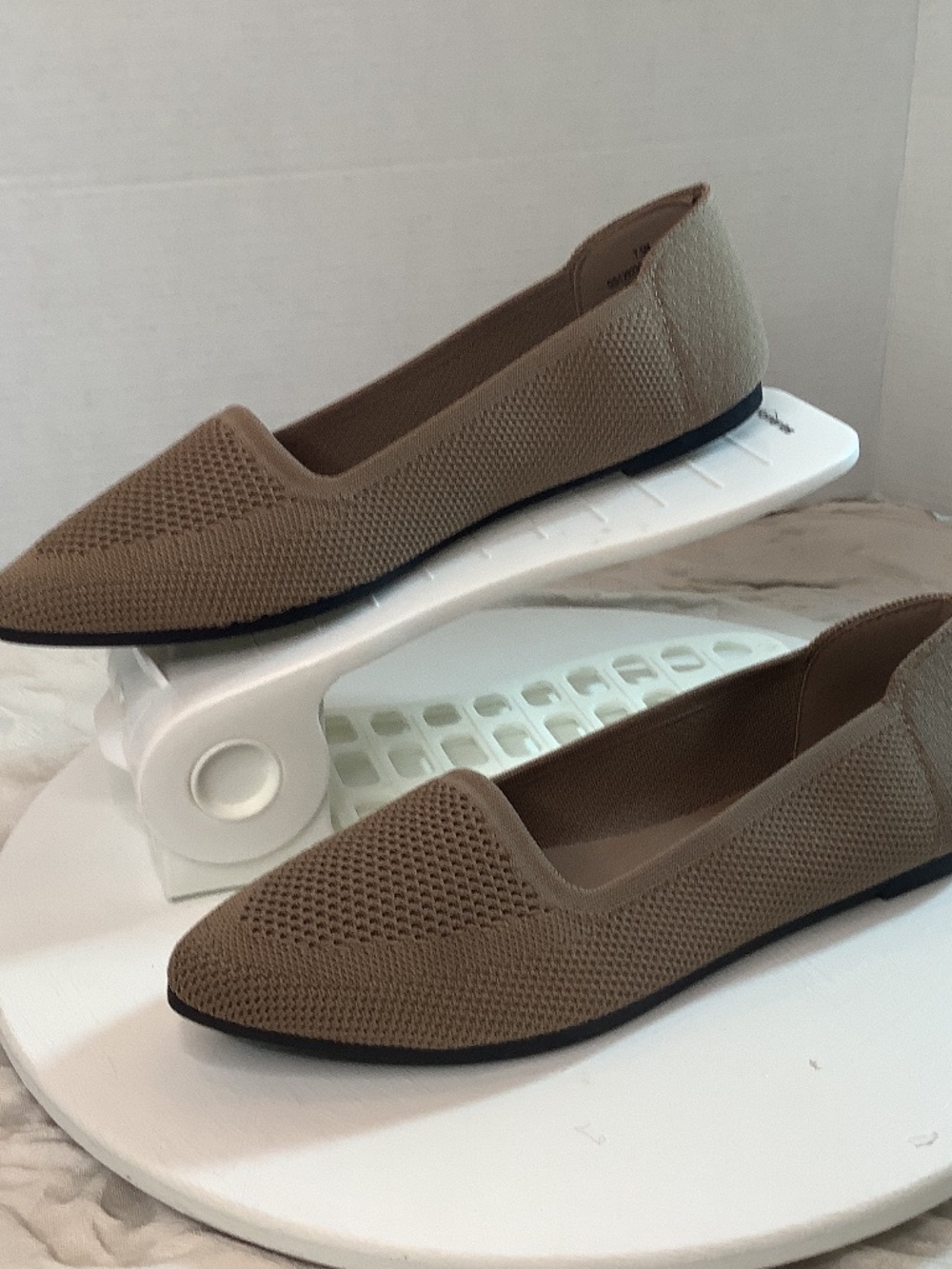 NWT MiA Girl Khaki beige slip on flats loafers ladies sz. 7.5